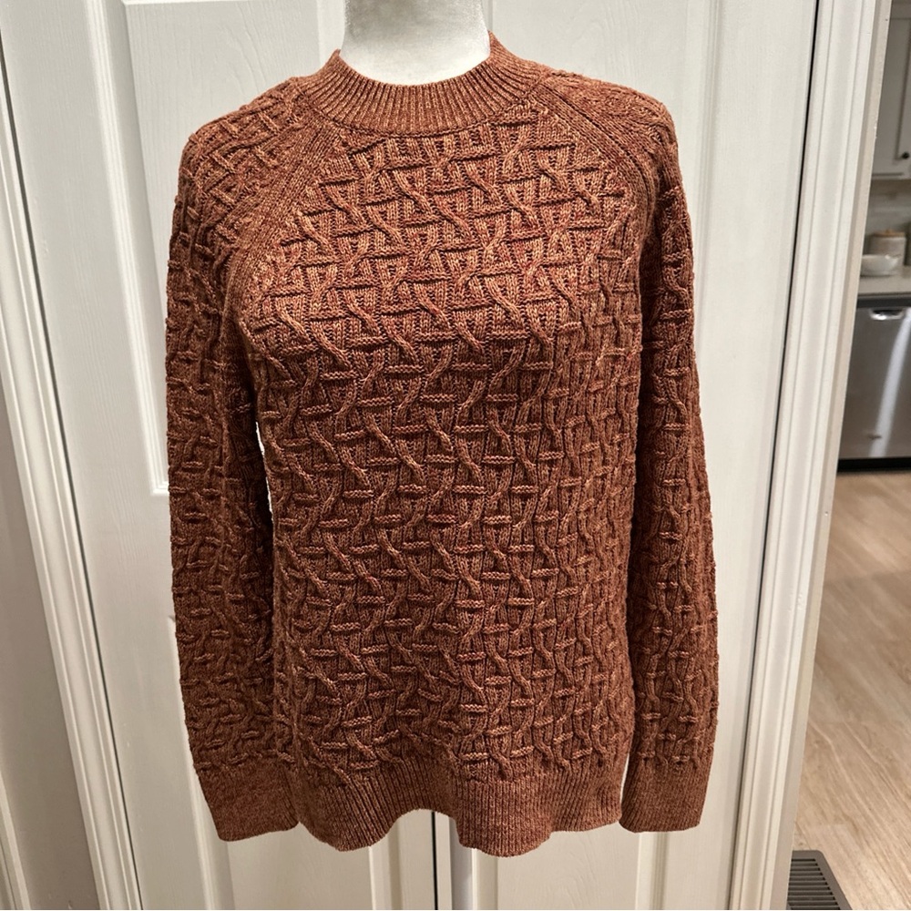 Banana Republic Women’s Textured Brown Sweater S